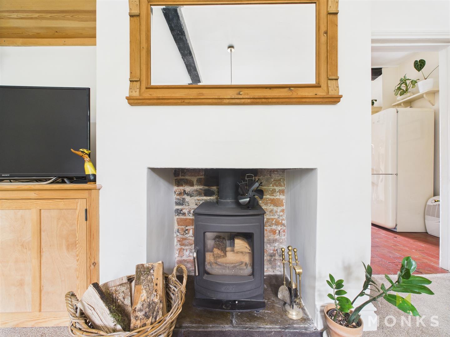 3 Model Cottages, Shrewsbury, SY4 4BW SSTC 3 Model Cottages, Shrewsbury, SY4 4BW SSTC